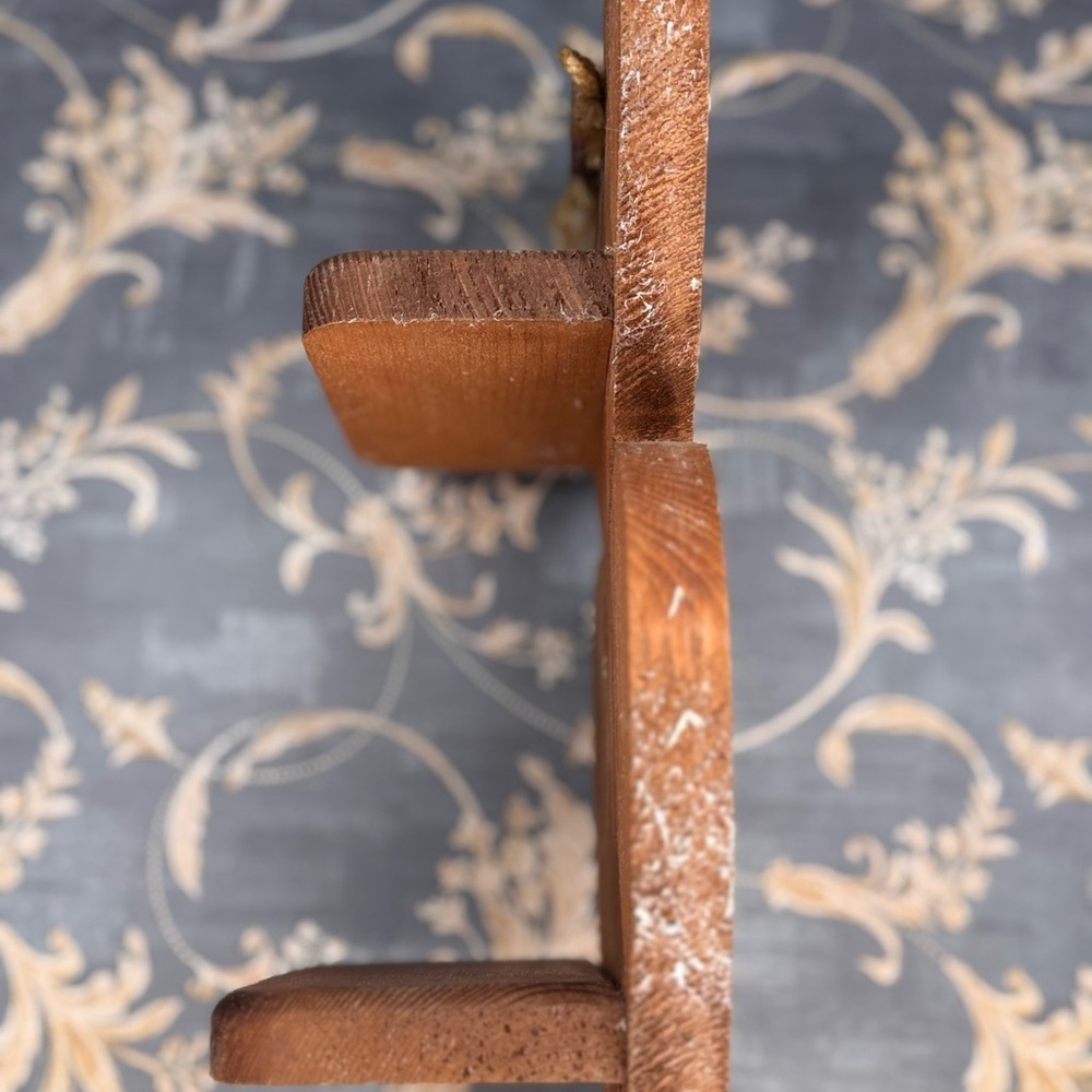 Vintage Heart Wood Wall Shelf 3 Tier Display Shelf with Peg Cottage Decor - Picture 12 of 16